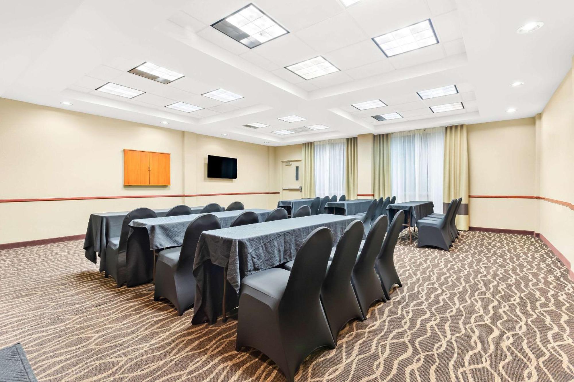 Comfort Suites Tampa Airport North Zewnętrze zdjęcie