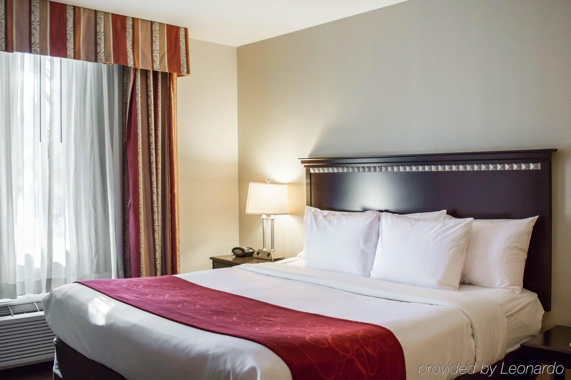 Comfort Suites Tampa Airport North Zewnętrze zdjęcie