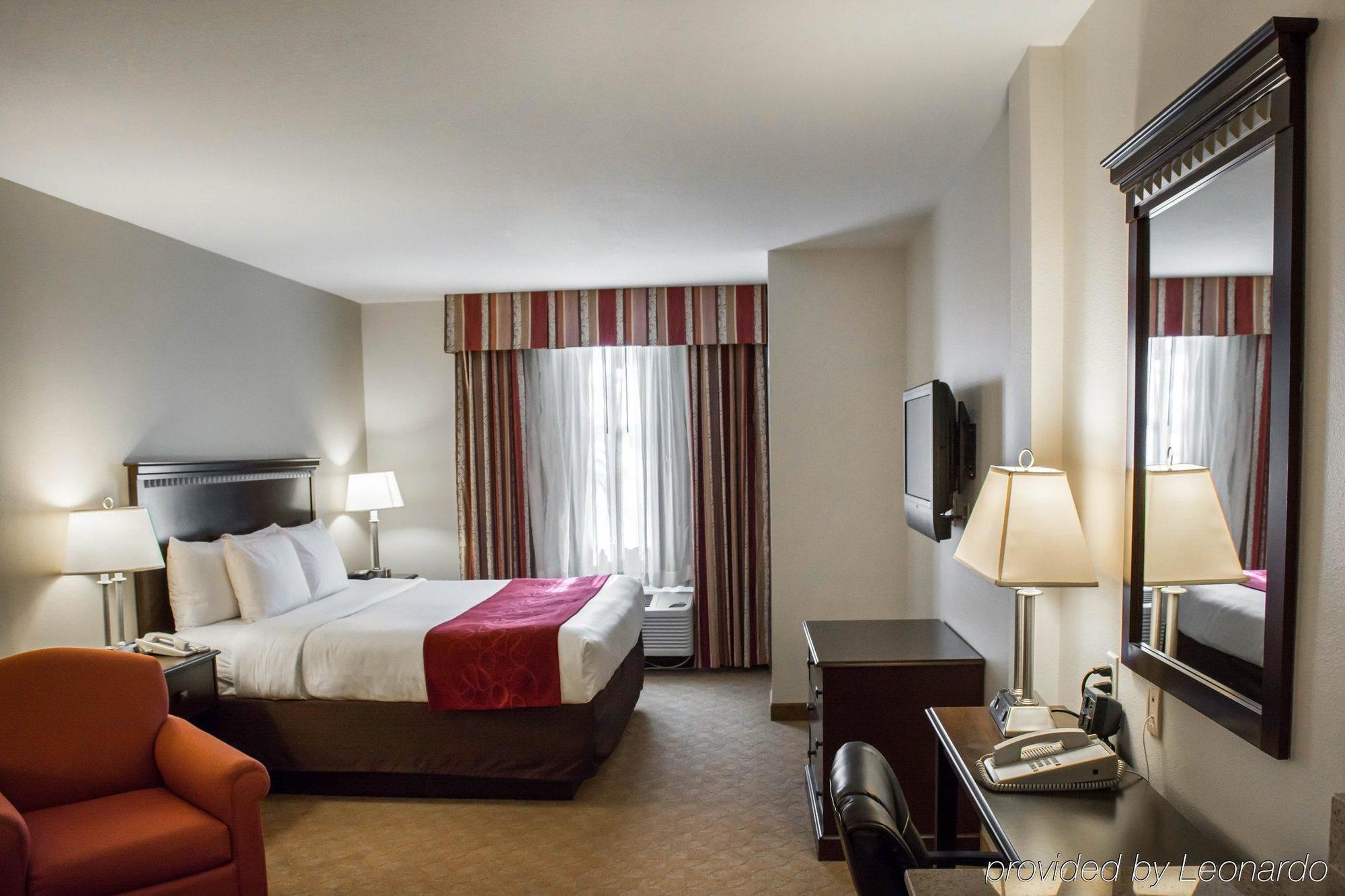 Comfort Suites Tampa Airport North Zewnętrze zdjęcie