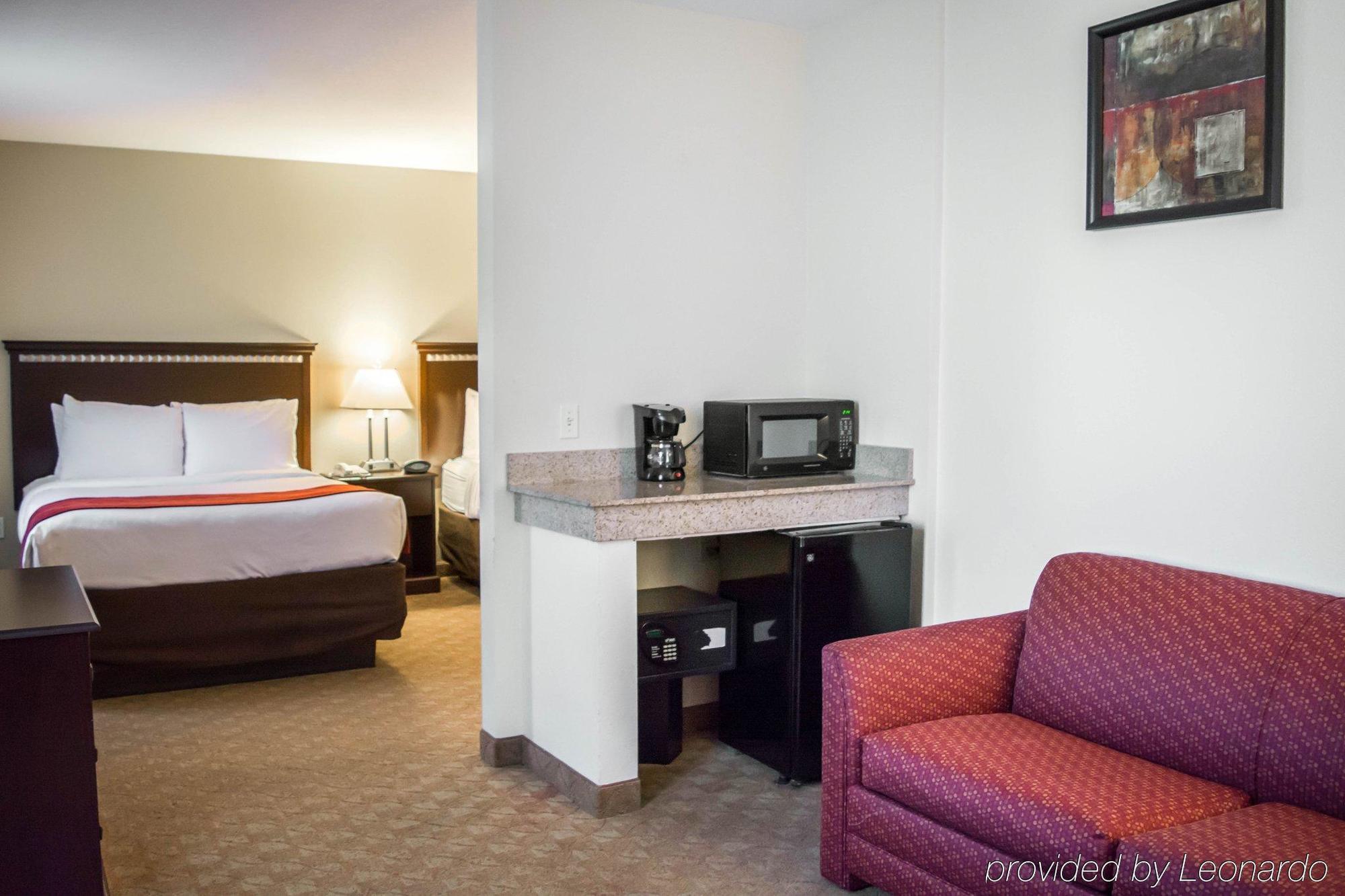 Comfort Suites Tampa Airport North Zewnętrze zdjęcie