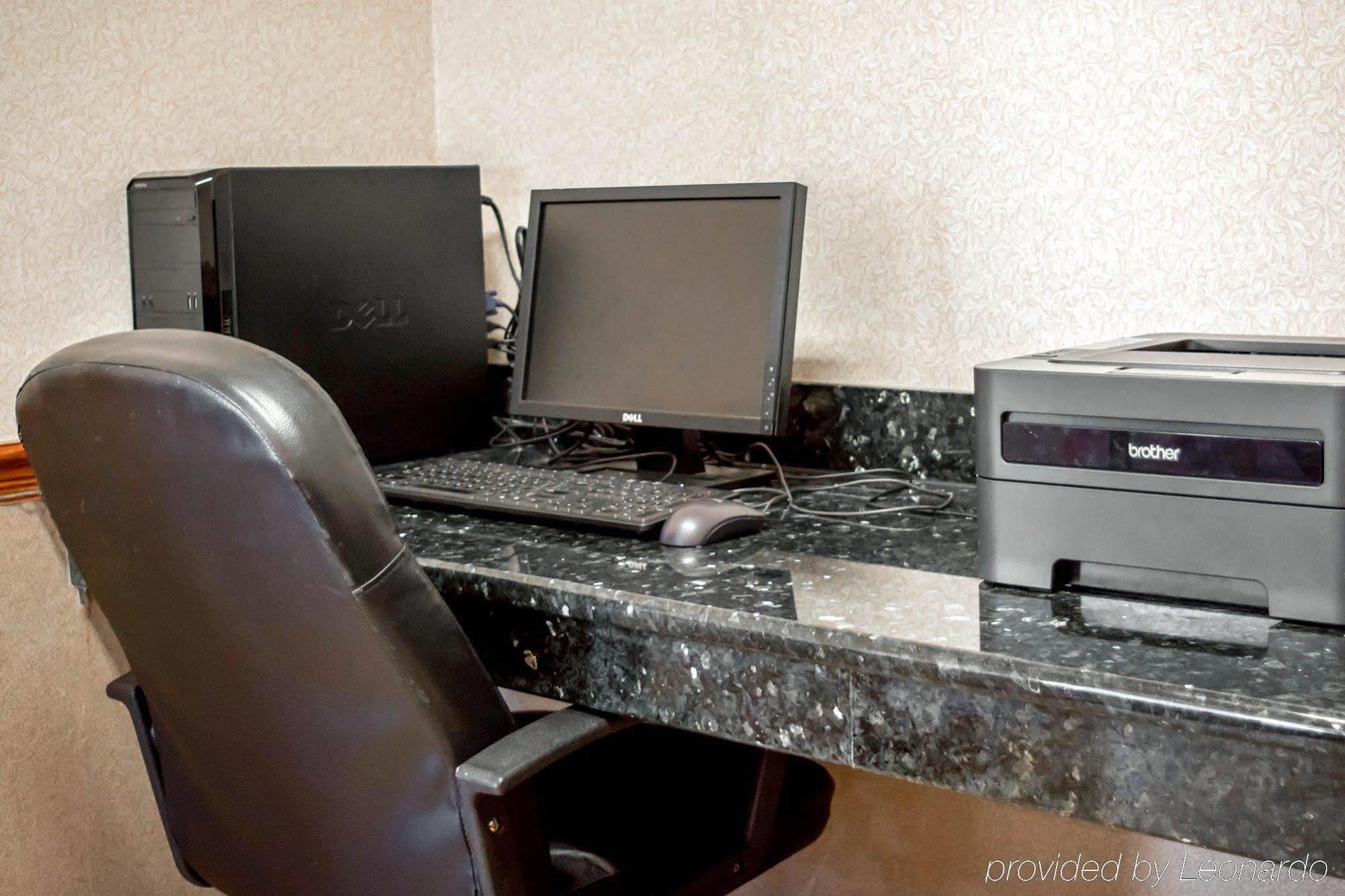 Comfort Suites Tampa Airport North Zewnętrze zdjęcie